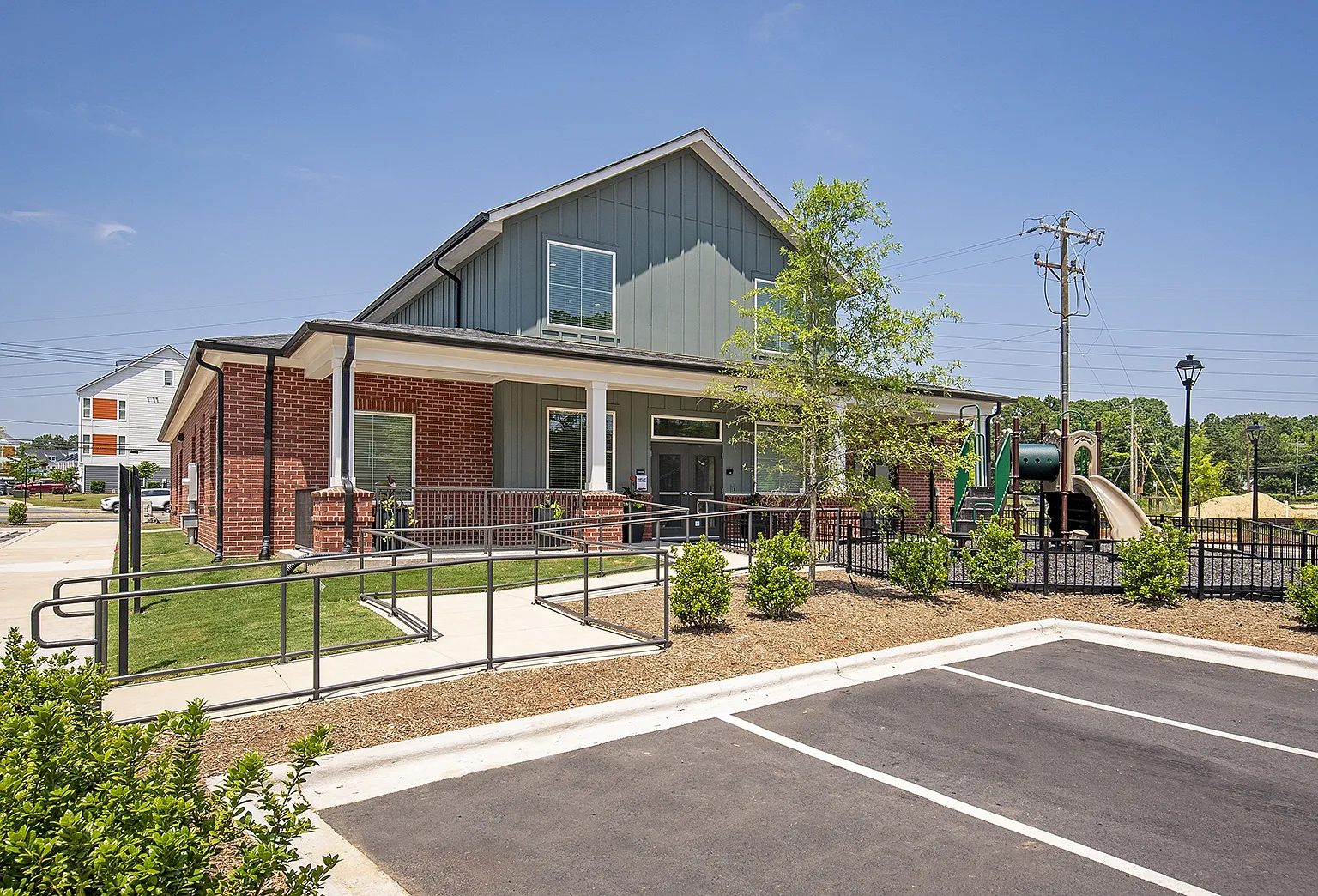 Middle Creek Lofts — Photo 2