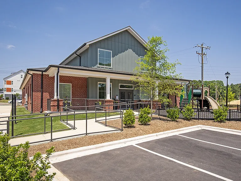 Middle Creek Lofts — Photo 2
