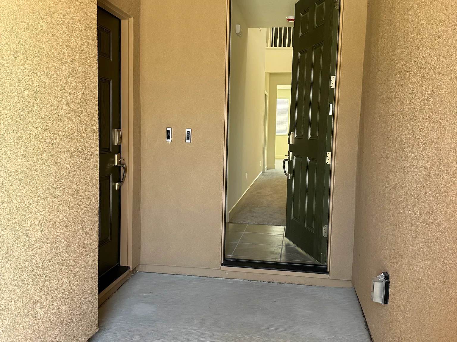 4 bed, 3.5 bath, 2675 sqft, $3,495 — Photo 2
