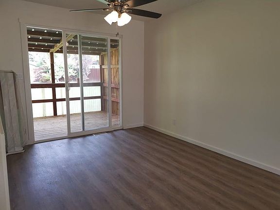 Dining area and outdoor covered deck