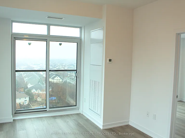 460 Dundas St E #1102 — Photo 19