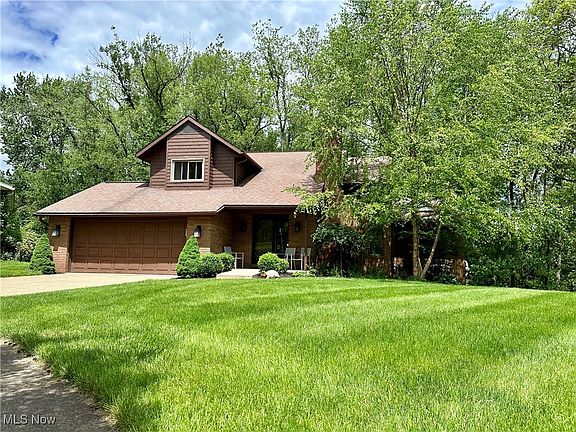 3rd image of 1258 Fawnwood Cir