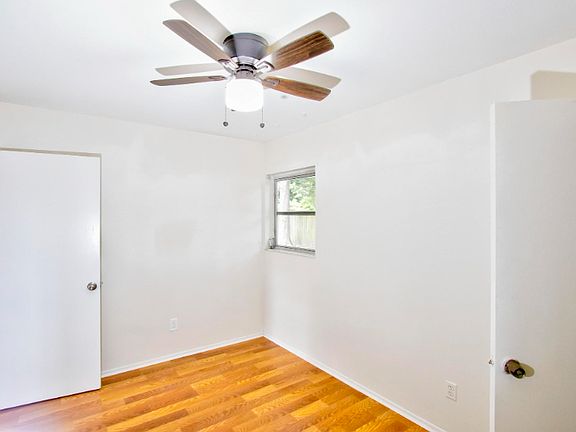 2nd image of 5101.5 37th St N
