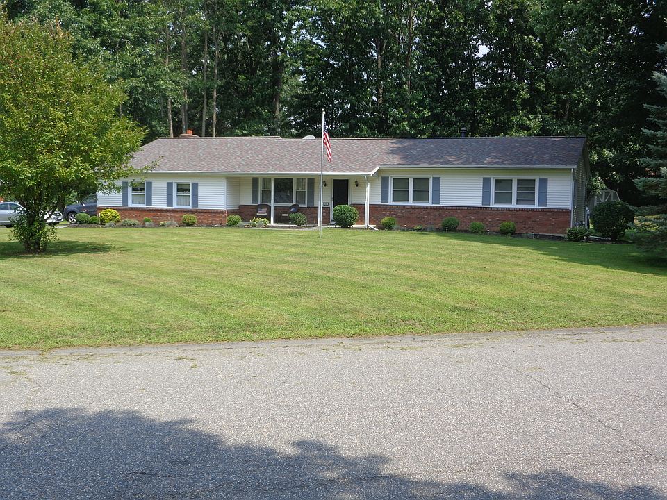 1st image of 25 Firestone Ln