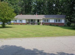 25 Firestone Ln, Clifton Park, NY 12065