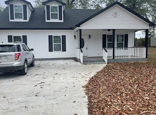 211 Edgewood Dr, Bainbridge, GA 38819