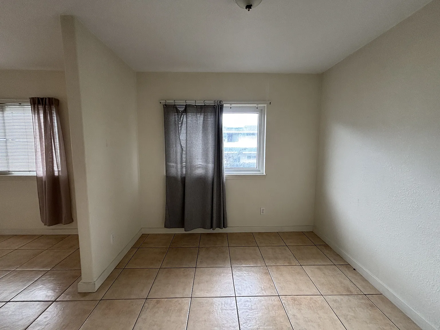 734 Palani Avenue #A - A — Photo 3