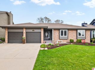 7205 S 160th St, Omaha, NE 68136