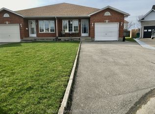 7701 Cortina Cres, Niagara Falls, ON L2H 3B4