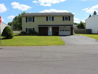 5370 Vineyard Dr, Clay, NY, 13041