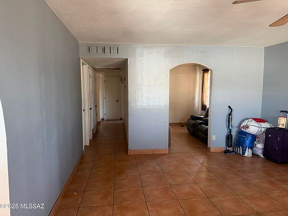 3rd image of 4545 S 15th Ave