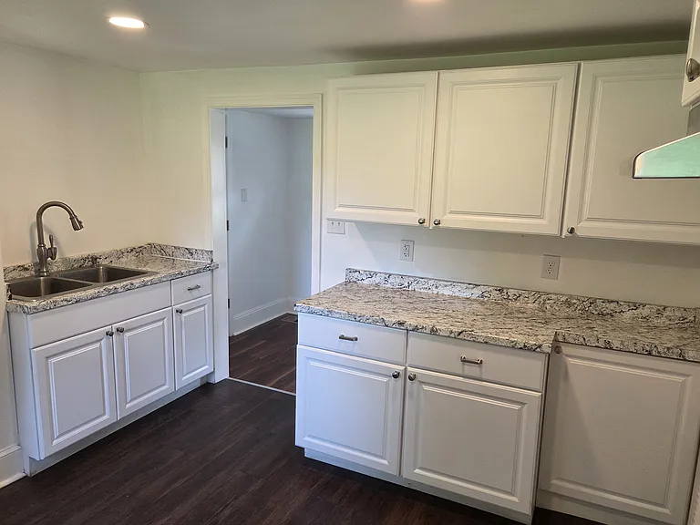 939 Cayots Corner Rd — Photo 5