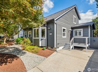 12332 40th Ave NE, Seattle, WA 98125