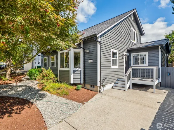 12332 40th Avenue NE, Seattle, WA 98125