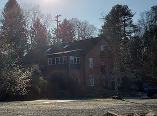 3382 Teays Valley Rd, Hurricane, WV 25526