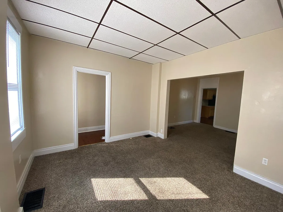 Building Photo - 159 E Penn St #HOUSE