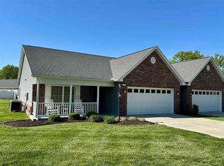 118 E Southglen Dr #A, Terre Haute, IN 47802