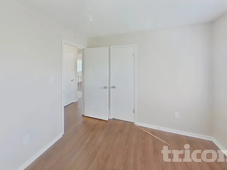 1046 W Nolte Dr — Photo 7