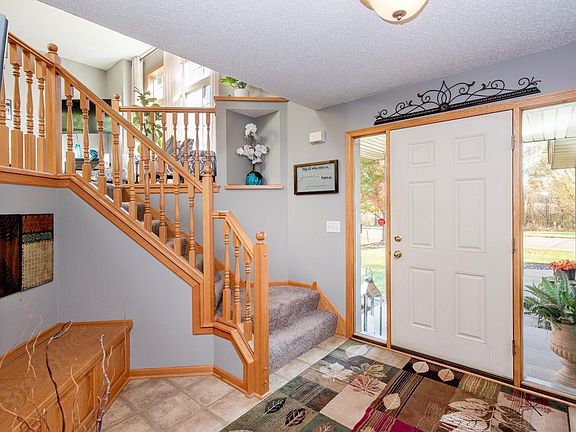 5th image of 22940 Rachael Dr