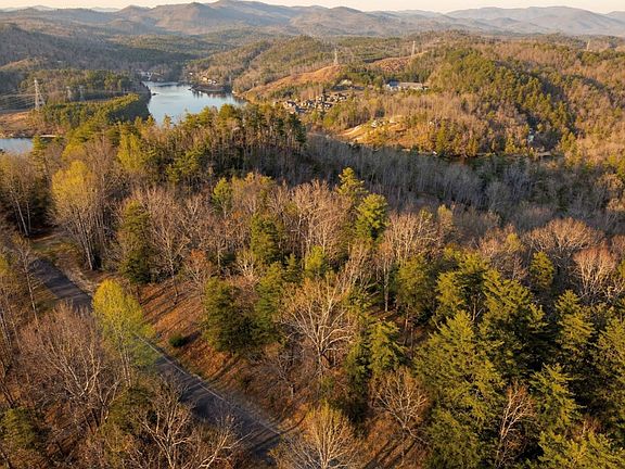 4th image of 110 Buttercup Way