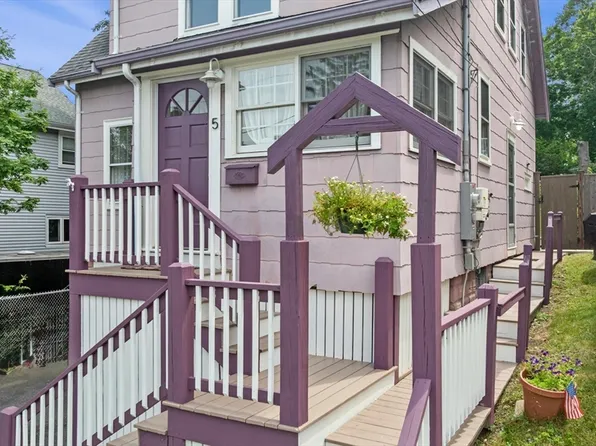5 S Mountain Ave, Melrose, MA 02176