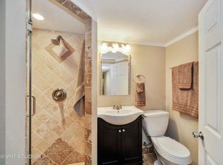 3305 N Oketo Ave #B, Chicago, IL 60634