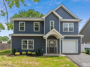 17 Matson Rd, Edison, NJ 08817