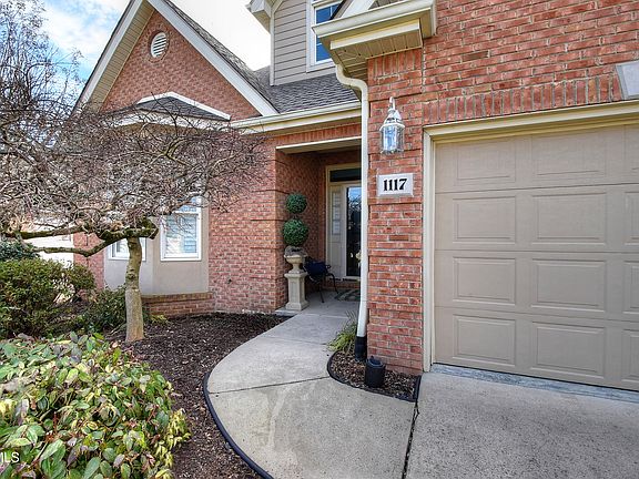 5th image of 1117 Waterbrooke Ln