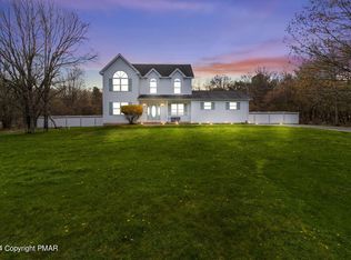 1469 Allegheny Dr, Blakeslee, PA 18610
