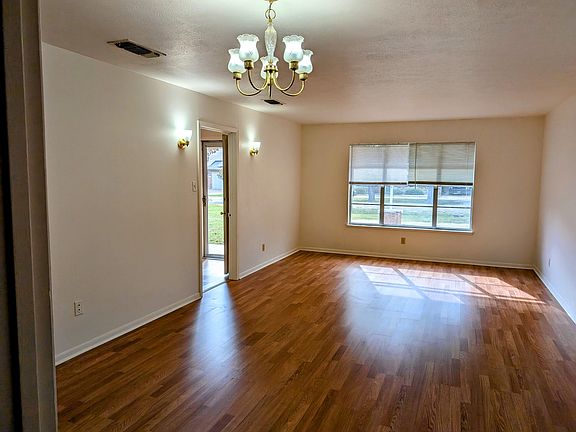 Living Area 1