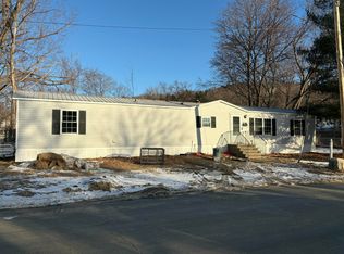 6 Brown St, Mexico, ME 04257