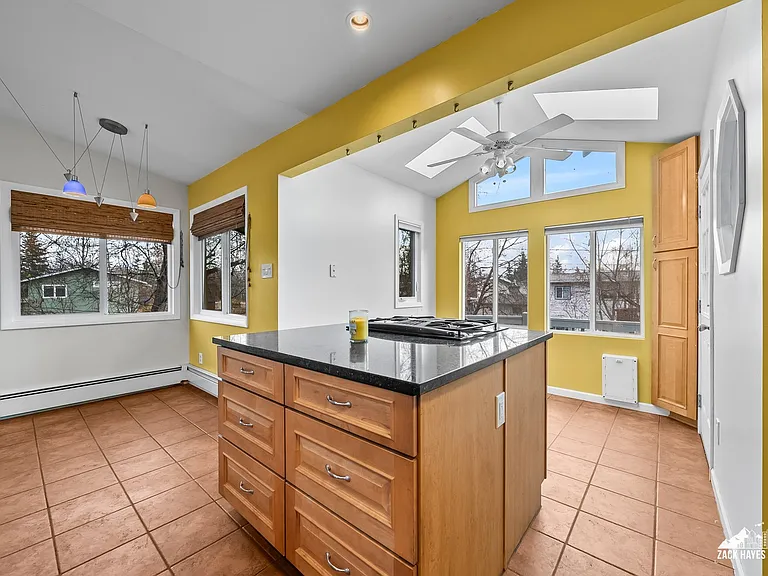 3868 Shannon Cir — Photo 9