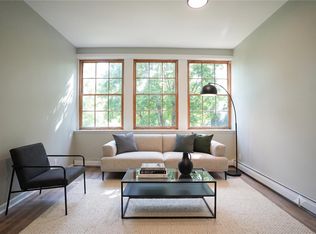 366 Main St APT 101, Warren, RI 02885