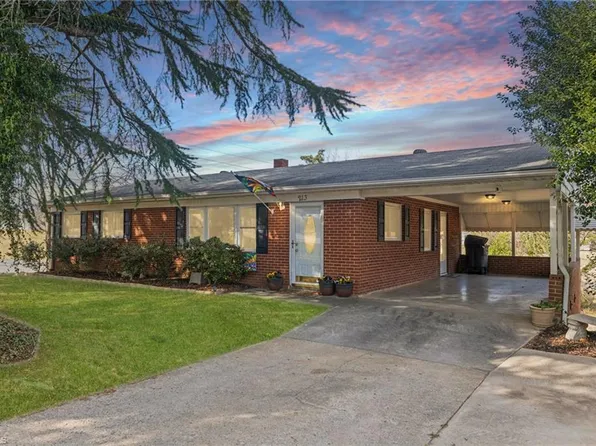 213 Charles Ave, Asheboro, NC 27205