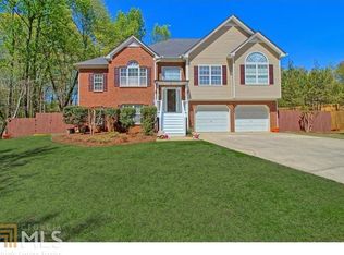 8730 Wolf Creek Dr, Winston, GA 30187