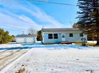 5976 Falkenbury Rd, North Branch, MI 48461