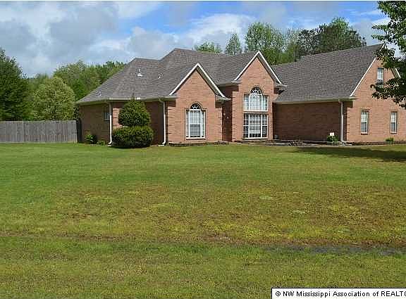 2nd image of 2340 Oak Woods Dr E