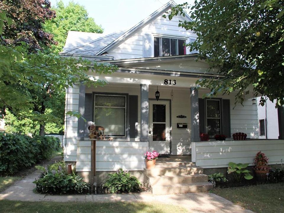 1st image of 813 14th Ave S
