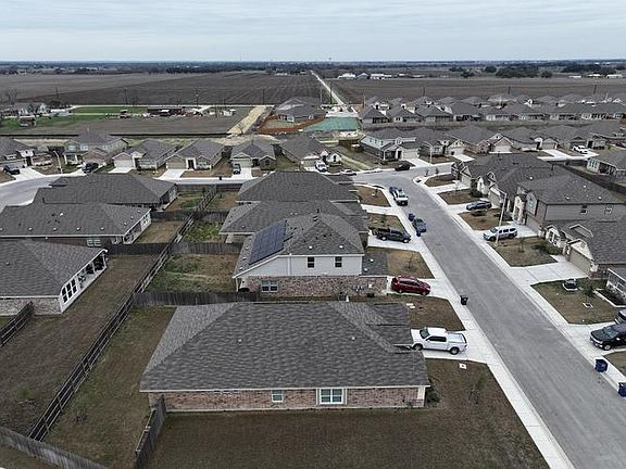 4th image of 8921 Luciano Rdg