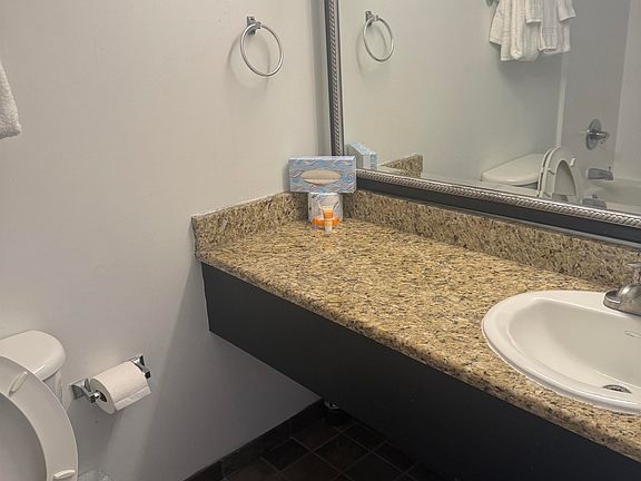 5th image of 1501 Ocean Blvd. S #521