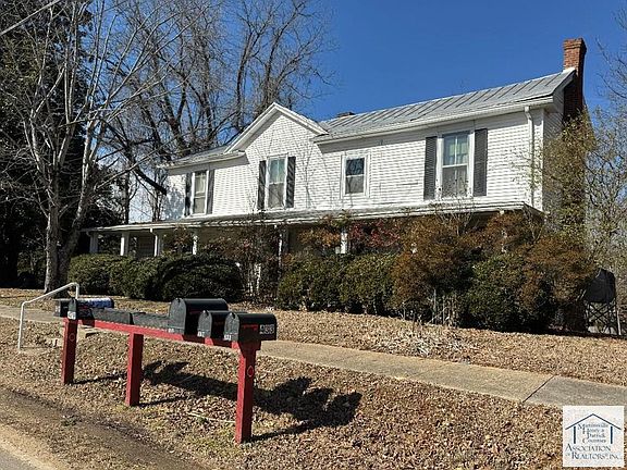 2nd image of 456 Church St