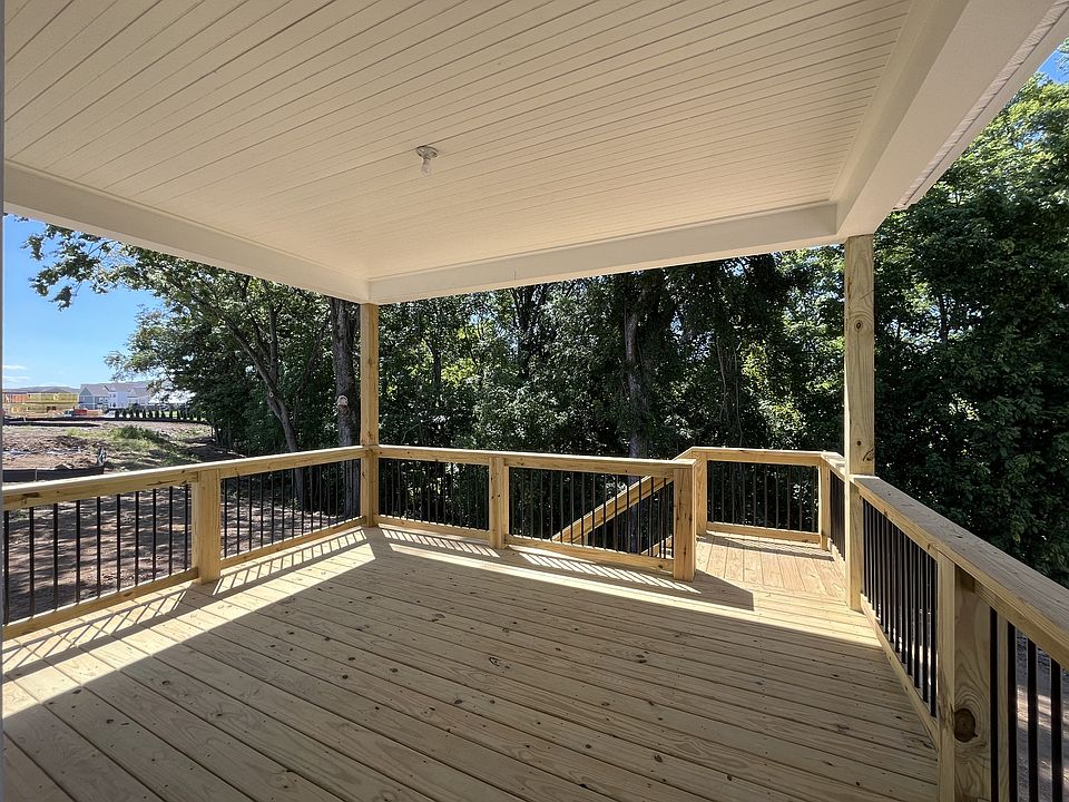 2nd image of 2123 Rotorua Dr E