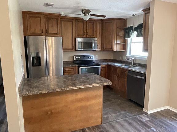 3rd image of 4260 Baywoods Dr