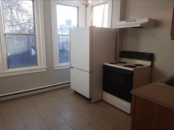 5th image of 5228 Kershaw St