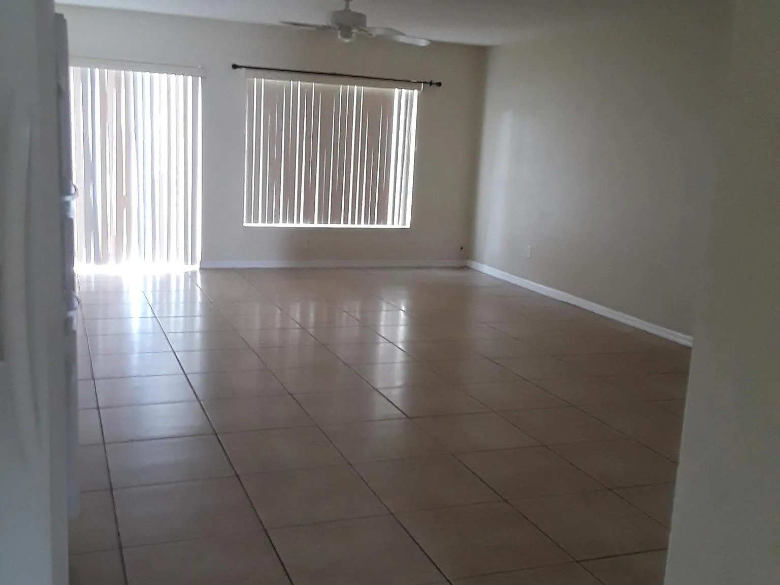 4 bed, 1934 sqft, $2,600 — Photo 4