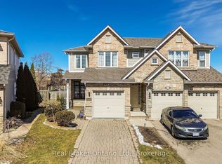 1417 Treeland St, Burlington, ON L7R4S1