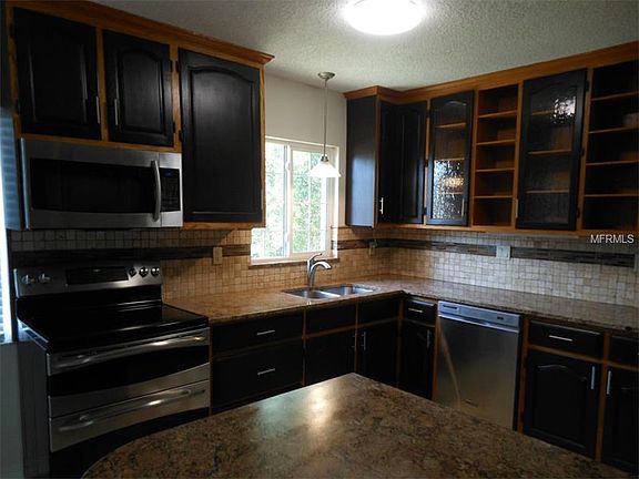 5th image of 534 10th Ave S