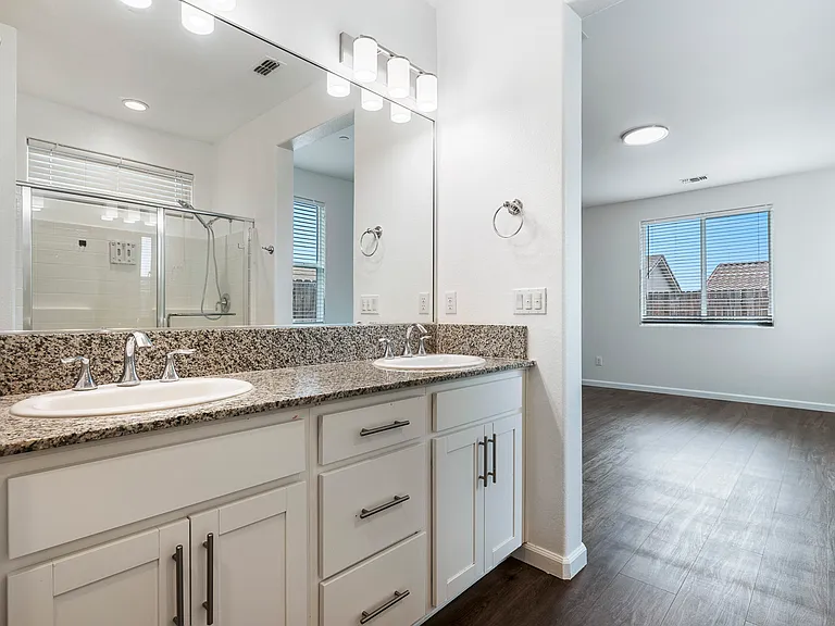 6441 W Santa Ana Ave — Photo 36