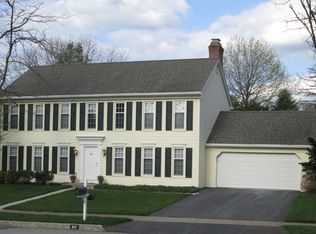 817 Pamelas Ln, Mechanicsburg, PA 17050