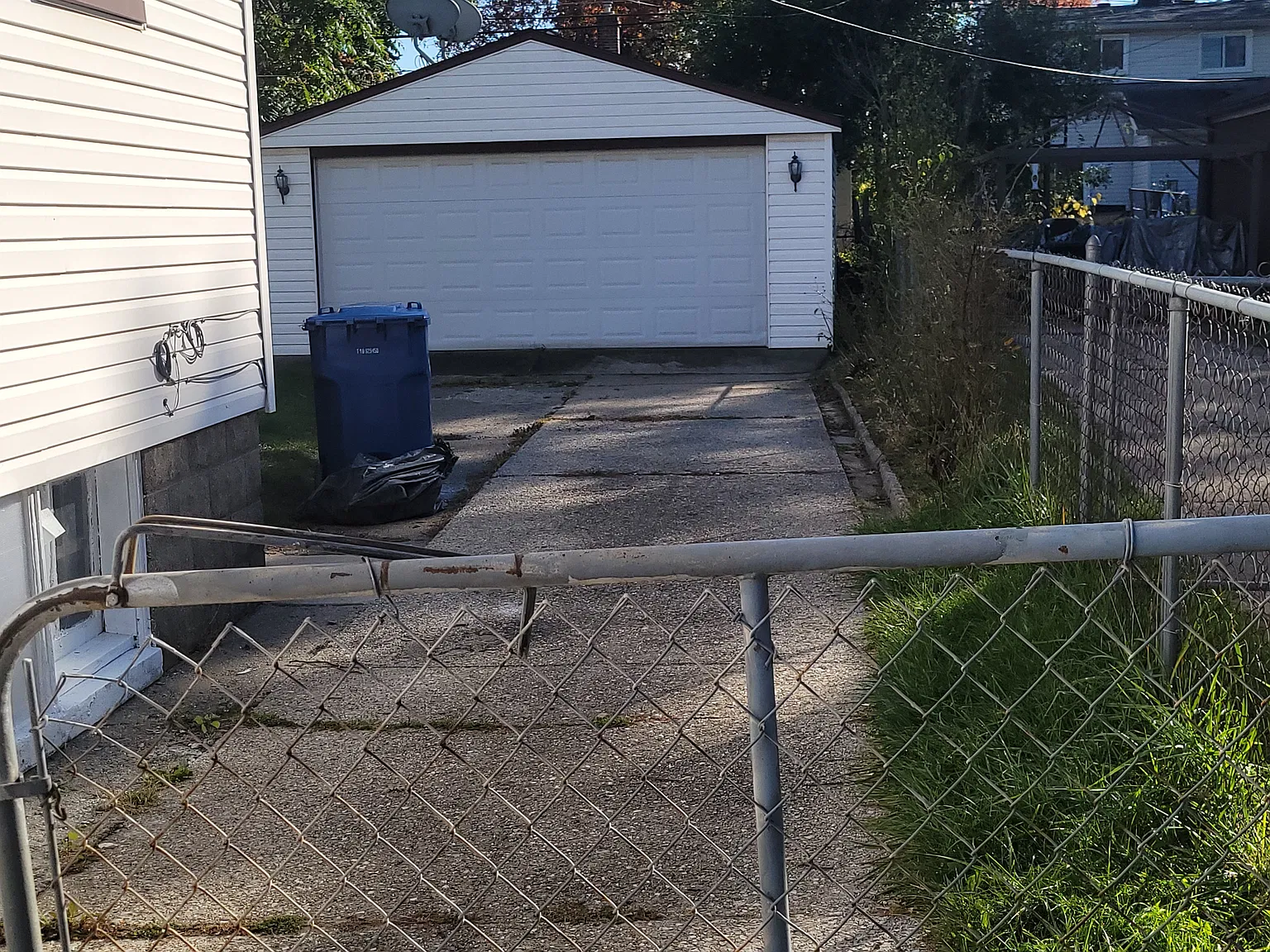 3 bed, 1908 sqft, $1,750 — Photo 2